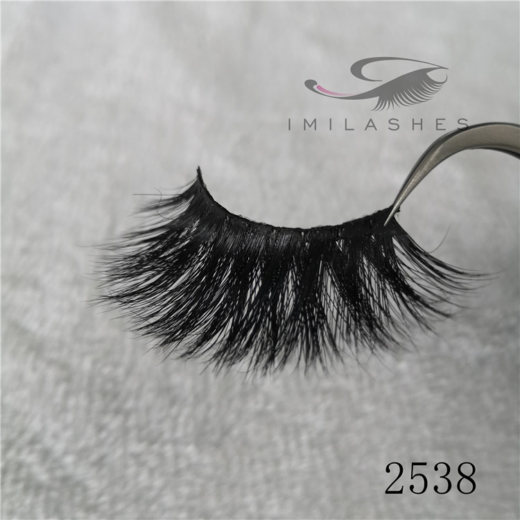 3d 25mm lashes.jpg